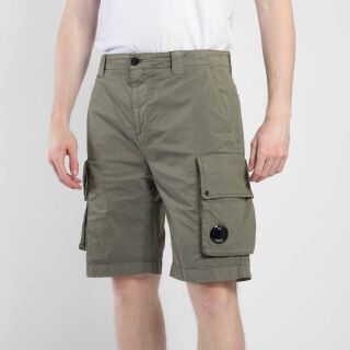 Twill Cargo Shorts - hellgr&uuml;n